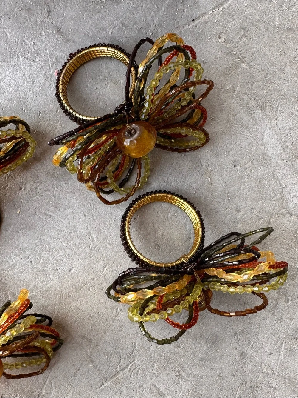 Set of 4 Pier 1 Beaded Flower Napkin Rings - Amber & Gold Tones